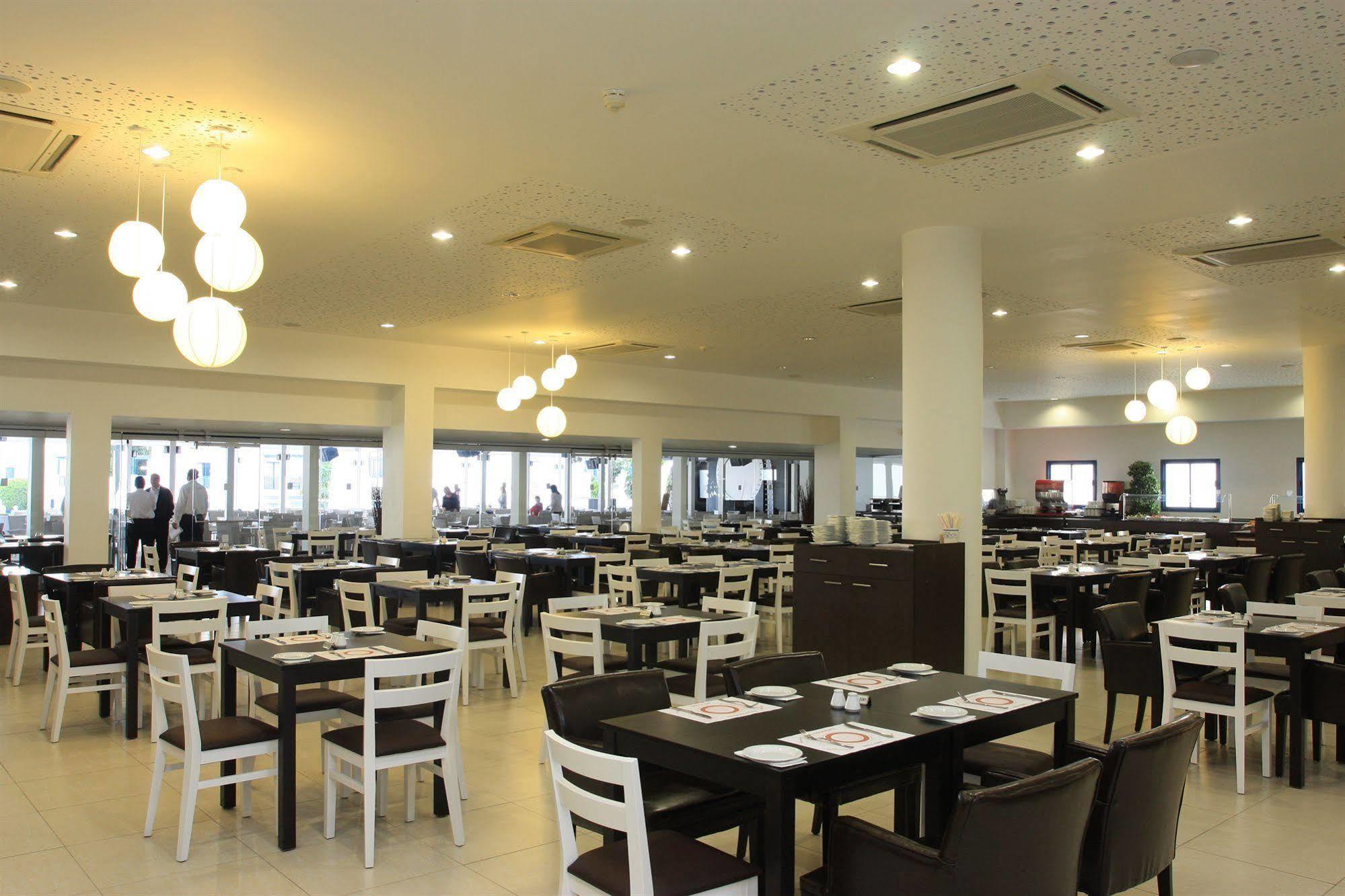 Marismare Apartments Agia Napa Restaurant foto
